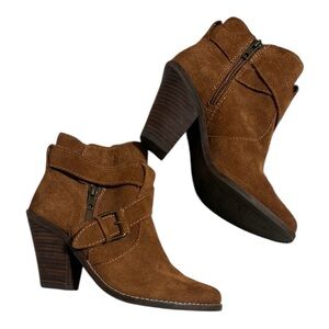 DV Dolce Vita Suede Stacked Heel Boot with Buckle Detail size 6.5